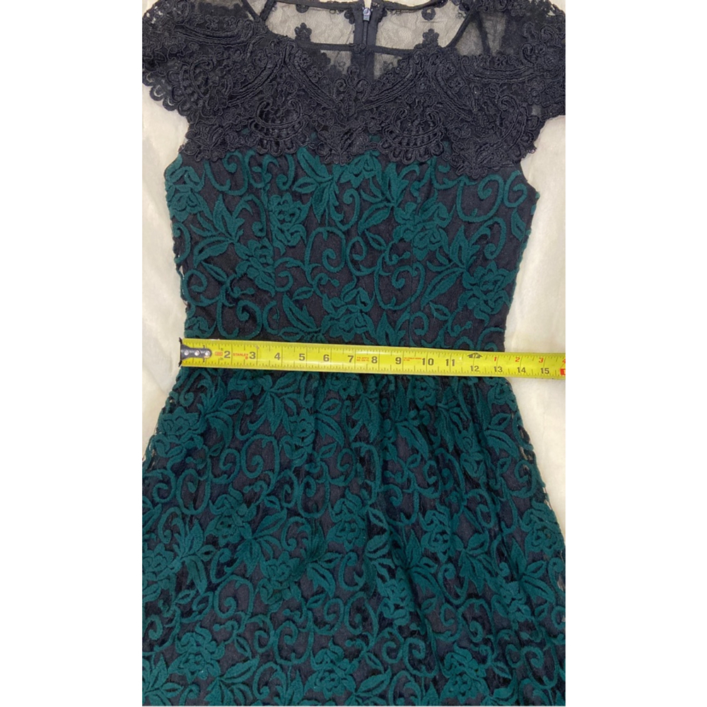 Adrianna Papell Green and‎ Black Lace Midi Dress Size 2 - Picture 10 of 11